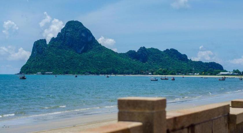 De Hostel Prachuap Khiri Khan Exterior photo