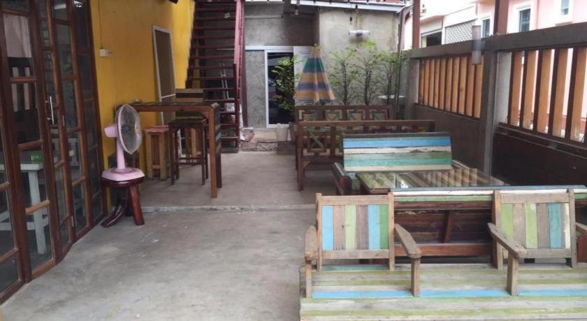 De Hostel Prachuap Khiri Khan Exterior photo